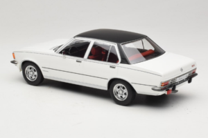 Opel Commodore B White MCG 1:18 MCG18564 Diecast — photo 5 of 6