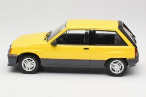 Opel Corsa A SR Yellow MCG 1:18 MCG18431 Diecast — photo 3 of 6
