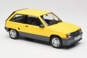 Opel Corsa A SR Yellow MCG 1:18 MCG18431 Diecast — photo 4 of 6