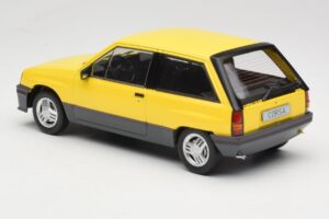 Opel Corsa A SR Yellow MCG 1:18 MCG18431 Diecast — photo 5 of 6