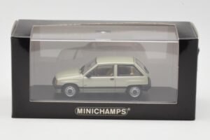 Opel Corsa A Swing Green Minichamps 1:43 400045002 Diecast — photo 4 of 4