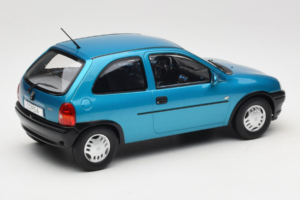 Opel Corsa B Blue Metallic MCG 1:18 MCG18514 Diecast — photo 2 of 6