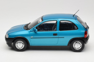 Opel Corsa B Blue Metallic MCG 1:18 MCG18514 Diecast — photo 3 of 6