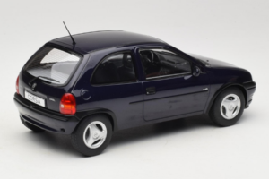 Opel Corsa B Dark Blue Metallic MCG 1:18 MCG18905 Diecast — photo 2 of 6