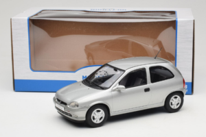Opel Corsa B Grey Metallic MCG 1:18 MCG18515 Diecast — photo 6 of 6