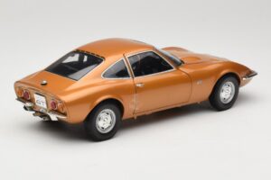 Opel GT Gold Minichamps 1:18 180049025 Diecast — photo 3 of 8
