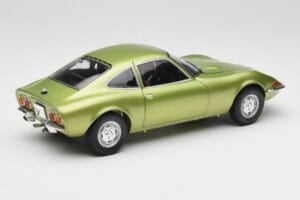 Opel GT Green Metallic Minichamps 1:18 180049029 Diecast — photo 3 of 8