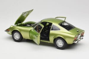 Opel GT Green Metallic Minichamps 1:18 180049029 Diecast — photo 5 of 8