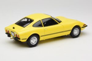 Opel GT/J Yellow Minichamps 1:18 180049021 Diecast — photo 3 of 8