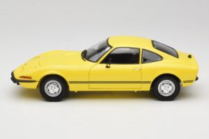 Opel GT/J Yellow Minichamps 1:18 180049021 Diecast — photo 4 of 8