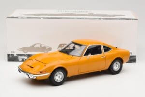 Opel GT Ochre Minichamps 1:18 180049031 Diecast — photo 8 of 8