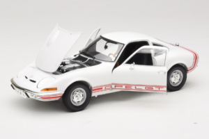 Opel GT White Minichamps 1:18 180049027 Diecast — photo 2 of 8