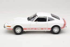 Opel GT White Minichamps 1:18 180049027 Diecast — photo 4 of 8