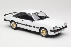 Opel Manta B Sport White MCG 1:18 MCG18237 Diecast — photo 4 of 6