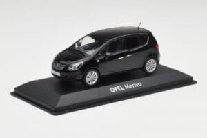 Opel Meriva B Black Minichamps 1:43 400040005 Diecast — photo 2 of 4