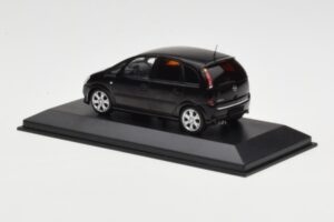 Opel Meriva OPC Black Minichamps 1:43 90399891 Diecast — photo 3 of 4