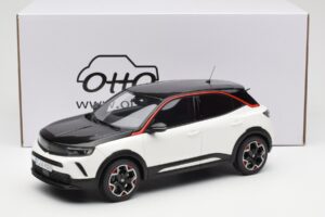 Opel Mokka-E GS Line Jada White Otto 1:18 OT1045 Resin — photo 6 of 6