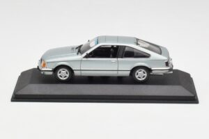 Opel Monza A Silver Minichamps 1:43 400045122 Diecast