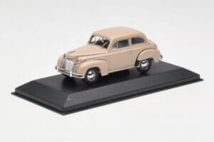 Opel Olympia A Beige Minichamps 1:43 430040404 Diecast — photo 2 of 4