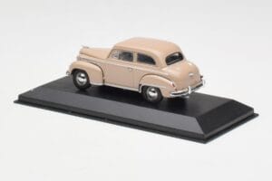 Opel Olympia A Beige Minichamps 1:43 430040404 Diecast — photo 3 of 4