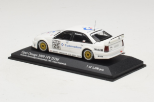 Opel Omega 3000 24V #25 K. Niedzwiedz DTM 1991 Minichamps 1:43 400914425 Diecast — photo 3 of 4