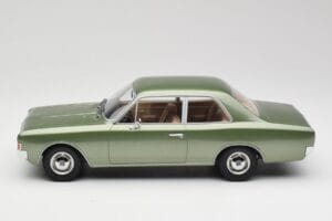 Opel Rekord C Green Metallic Minichamps 1:18 107047000 Resin — photo 3 of 6
