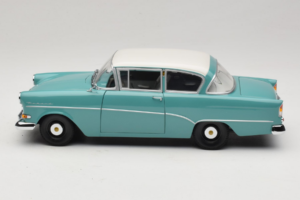 Opel Rekord P1 Turquoise Blue Minichamps 1:18 180043200 Diecast — photo 4 of 8