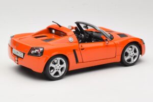 Opel Speedster Orange Maisto 1:18 31615 Diecast — photo 3 of 8