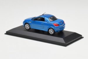 Opel Tigra Twin Top Blue Minichamps 1:43 919084 Diecast — photo 3 of 4