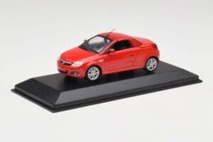 Opel Tigra TwinTop Magma Red Minichamps 1:43 B24910027T Diecast — photo 2 of 4
