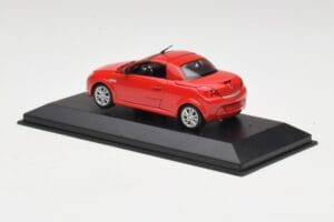 Opel Tigra TwinTop Magma Red Minichamps 1:43 B24910027T Diecast — photo 3 of 4