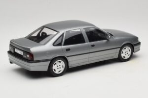 Opel Vectra A 2000 16V Dark Grey MCG 1:18 MCG18462 Diecast — photo 2 of 6
