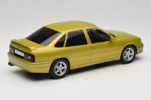Opel Vectra A 2000 16V Yellow MCG 1:18 MCG18463 Diecast — photo 2 of 6