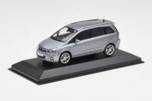 Opel Zafira A OPC Light Blue Metallic Minichamps 1:43 ZAFIRA001 Diecast — photo 2 of 4