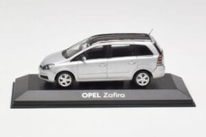 Opel Zafira B Silver Minichamps 1:43 1799109 Diecast