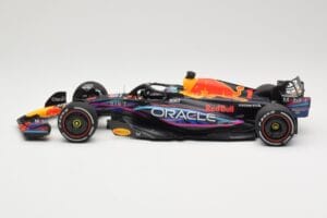 Oracle Red Bull Racing RB19 #1 M. Verstappen Winner Miami GP 2023 Minichamps 1:18 110230501 Diecast — photo 3 of 6