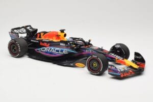 Oracle Red Bull Racing RB19 #1 M. Verstappen Winner Miami GP 2023 Minichamps 1:18 110230501 Diecast — photo 4 of 6