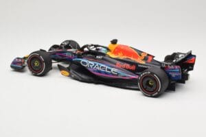 Oracle Red Bull Racing RB19 #1 M. Verstappen Winner Miami GP 2023 Minichamps 1:18 110230501 Diecast — photo 5 of 6