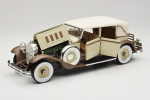 Packard Brewster White Signature Models 1:18 PACKARD001 Diecast — photo 2 of 8