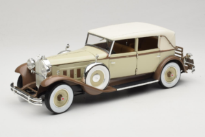 Packard Brewster White Signature Models 1:18 PACKARD001 Diecast