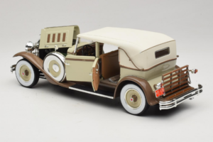 Packard Brewster White Signature Models 1:18 PACKARD001 Diecast — photo 5 of 8