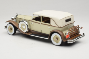 Packard Brewster White Signature Models 1:18 PACKARD001 Diecast — photo 7 of 8