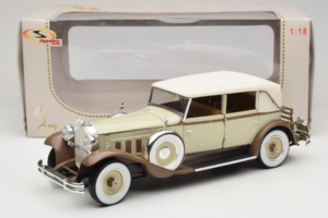 Packard Brewster White Signature Models 1:18 PACKARD001 Diecast — photo 8 of 8