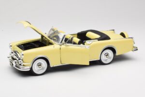 Packard Caribbean Convertible Yellow Road Signature 1:18 92798 Diecast — photo 2 of 8