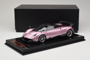 Pagani Huayra BC Pearl Pink AB Models 1:18 REMC032 Resin — photo 7 of 7
