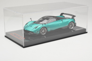 Pagani Huayra BC Green Metallic Yy Model 1:18 REMC020 Resin — photo 6 of 7