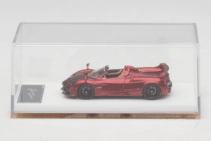 Pagani Huayra Roadster Tricolore Red Henson & Heaven 1:64 PHRTR01 Diecast — photo 6 of 7