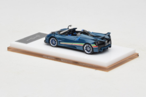 Pagani Huayra Tricolore Roadster Blue Henson & Heaven 1:64 PHTRB01 Resin — photo 5 of 8