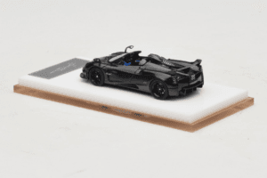 Pagani Huayra Tricolore Roadster Exposed Carbon Henson & Heaven 1:64 PHREC01 Diecast — photo 5 of 7