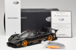 Pagani Zonda R Revolucion Carbon Fiber AUTOart 1:18 78261 Diecast — photo 8 of 8
